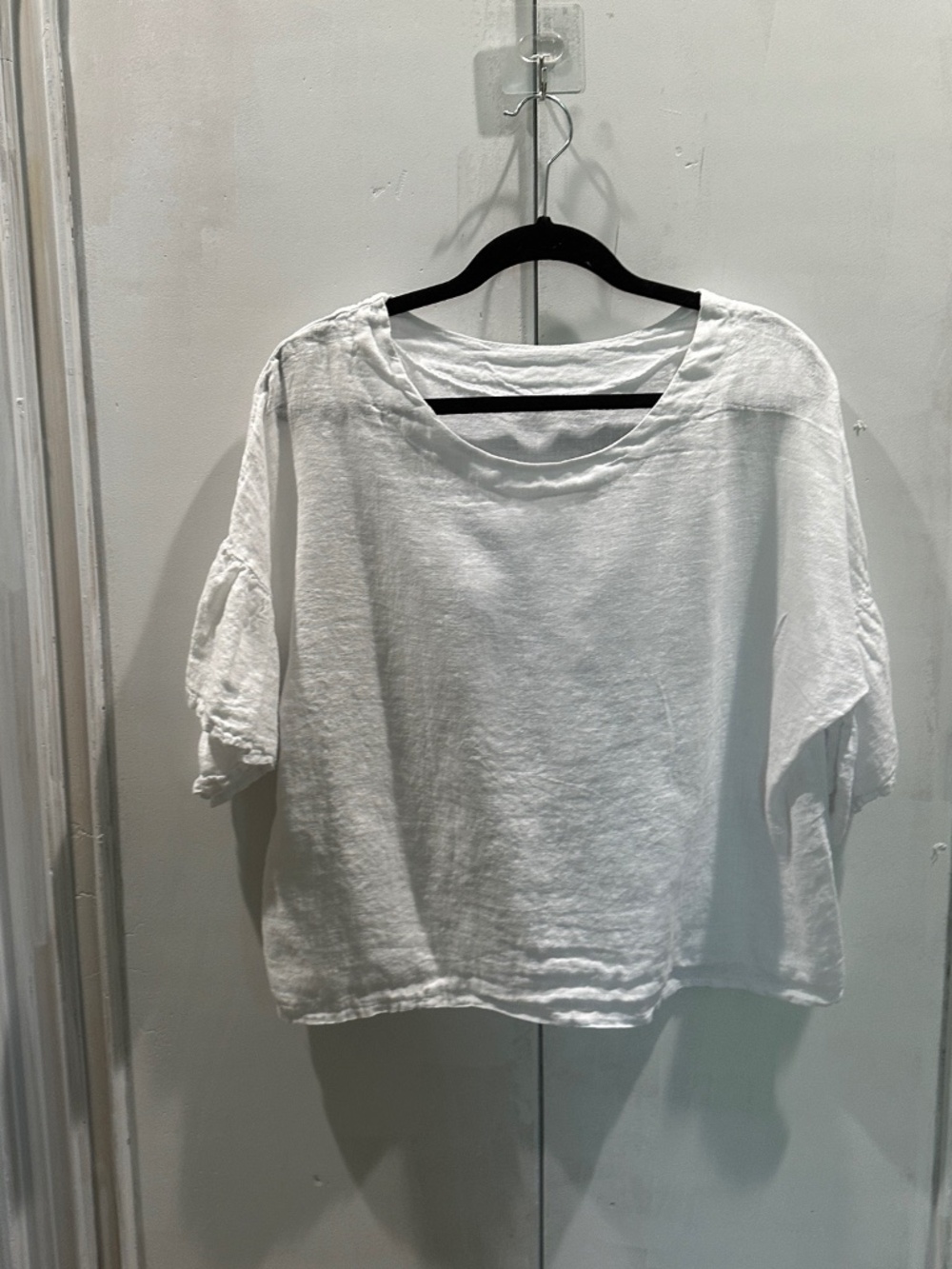 White Linen Lagenlook Top Relaxed Boxy Fit Gathered Ruffle Sleeves
